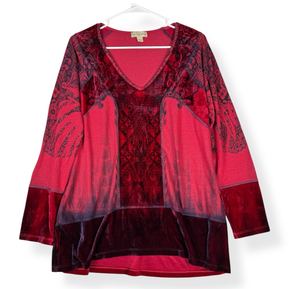 Live and Let Live Tunic Top Womens L Large Red Knit Velour Long Sleeve V Neck